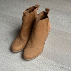 Toms Classic Brown Ankle Booties
